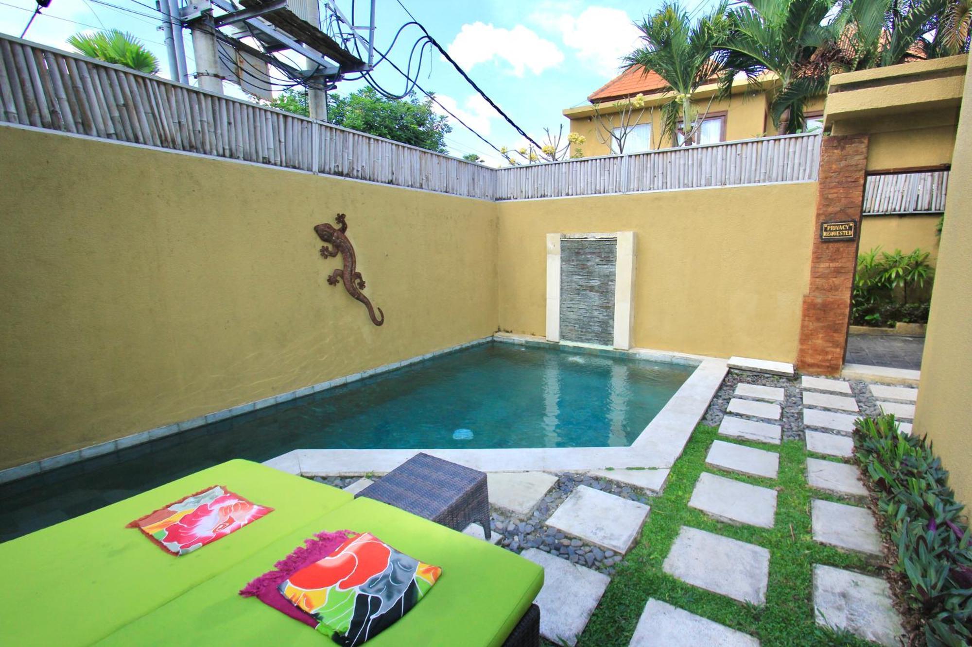 O Villas Seminyak Exterior photo