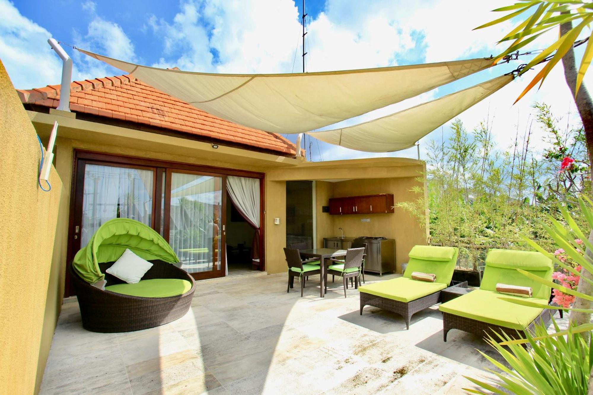O Villas Seminyak Exterior photo