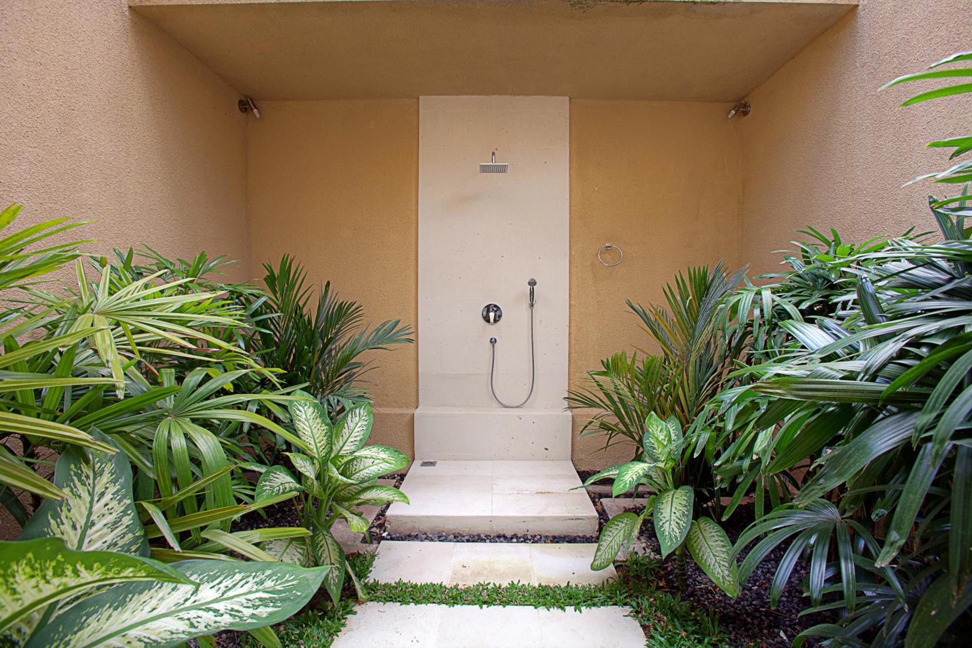 O Villas Seminyak Exterior photo